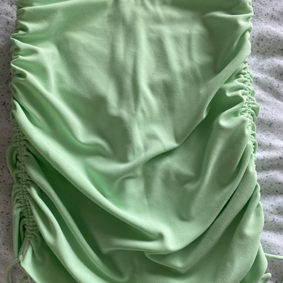 Zara Ruched Mint Skirt 💚 - Picture 3 of 6
